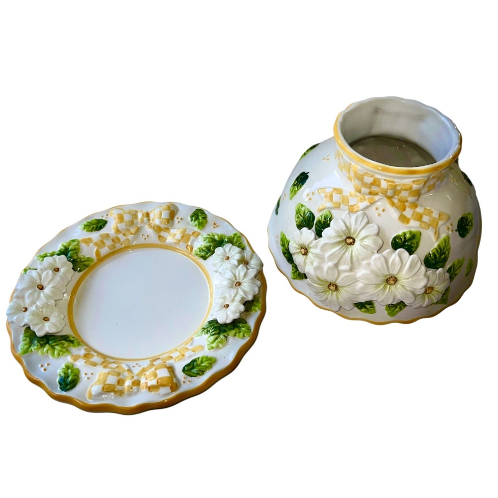 Salt City White Daisy Floral Yellow Decorative Ceramic Candle Topper Shade Plate